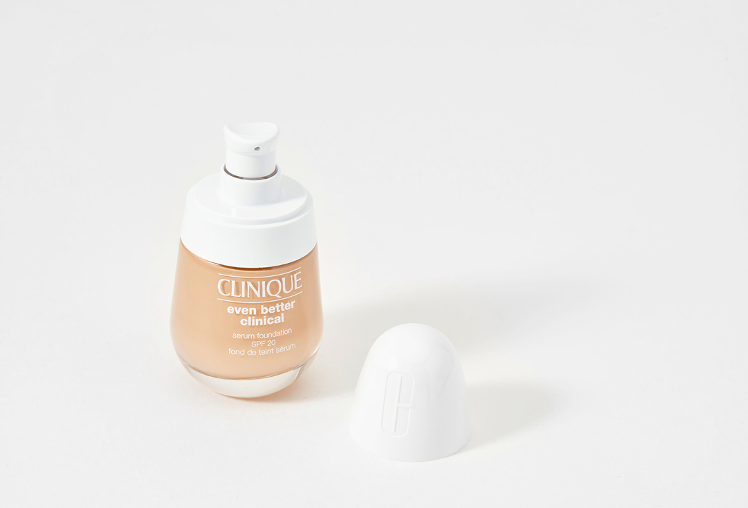 Clinique Moisturizing & Brightening Serum-Foundation SPF20 Even Better Clinical