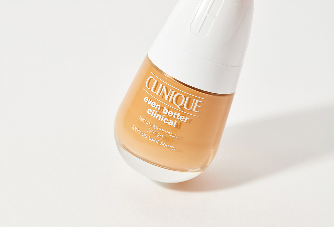 Clinique Moisturizing & Brightening Serum-Foundation SPF20 Even Better Clinical