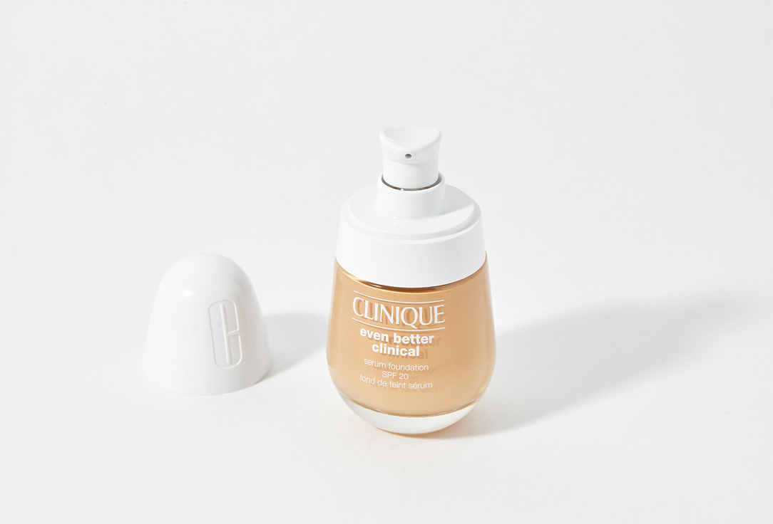 Clinique Moisturizing & Brightening Serum-Foundation SPF20 Even Better Clinical