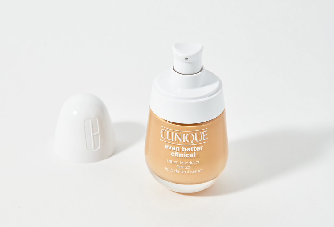 Clinique Moisturizing & Brightening Serum-Foundation SPF20 Even Better Clinical