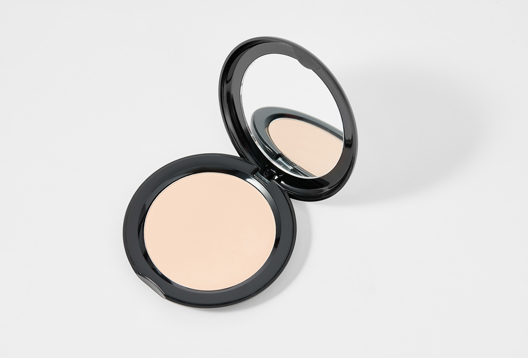 IsaDora Compact powder SPF 20 Velvet Touch Ultra Cover