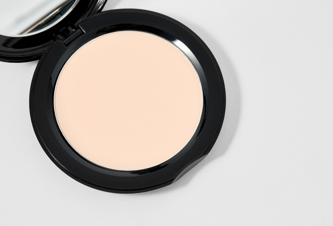 IsaDora Compact powder SPF 20 Velvet Touch Ultra Cover