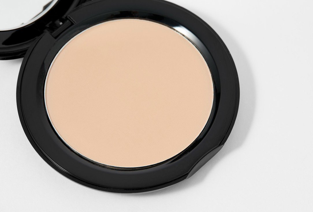 IsaDora Compact powder SPF 20 Velvet Touch Ultra Cover