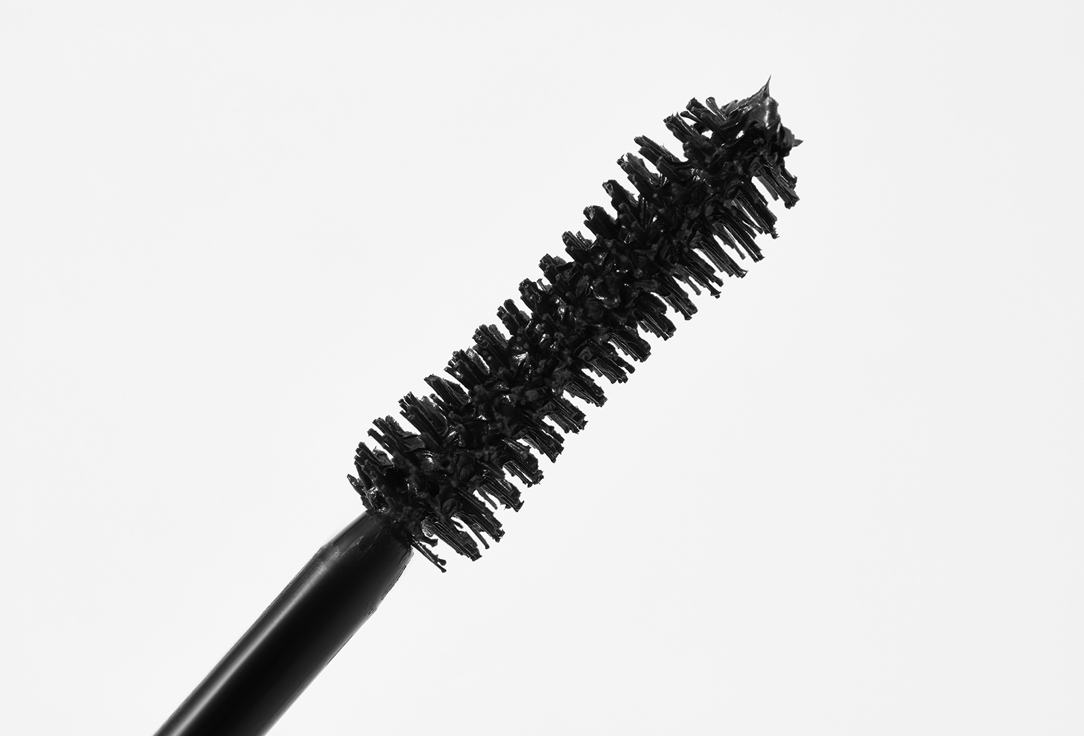 Essence VOLUMIZING & STRENGTHENING MASCARA I NEED A MIRACLE!