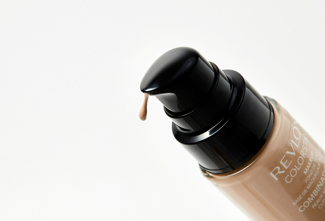 Revlon Liquid Foundation SPF 15 Colorstay for Combination & Oily Skin 