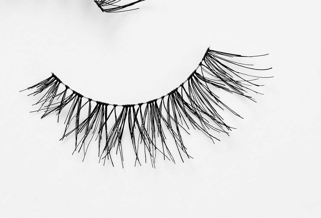 Eylure False Lashes Fluttery Light 117