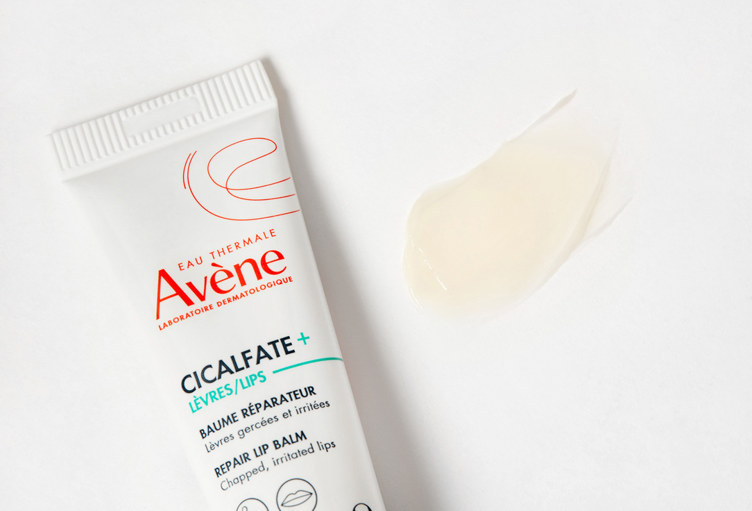 EAU THERMALE AVENE Repairing Lip Balm Cicalfate