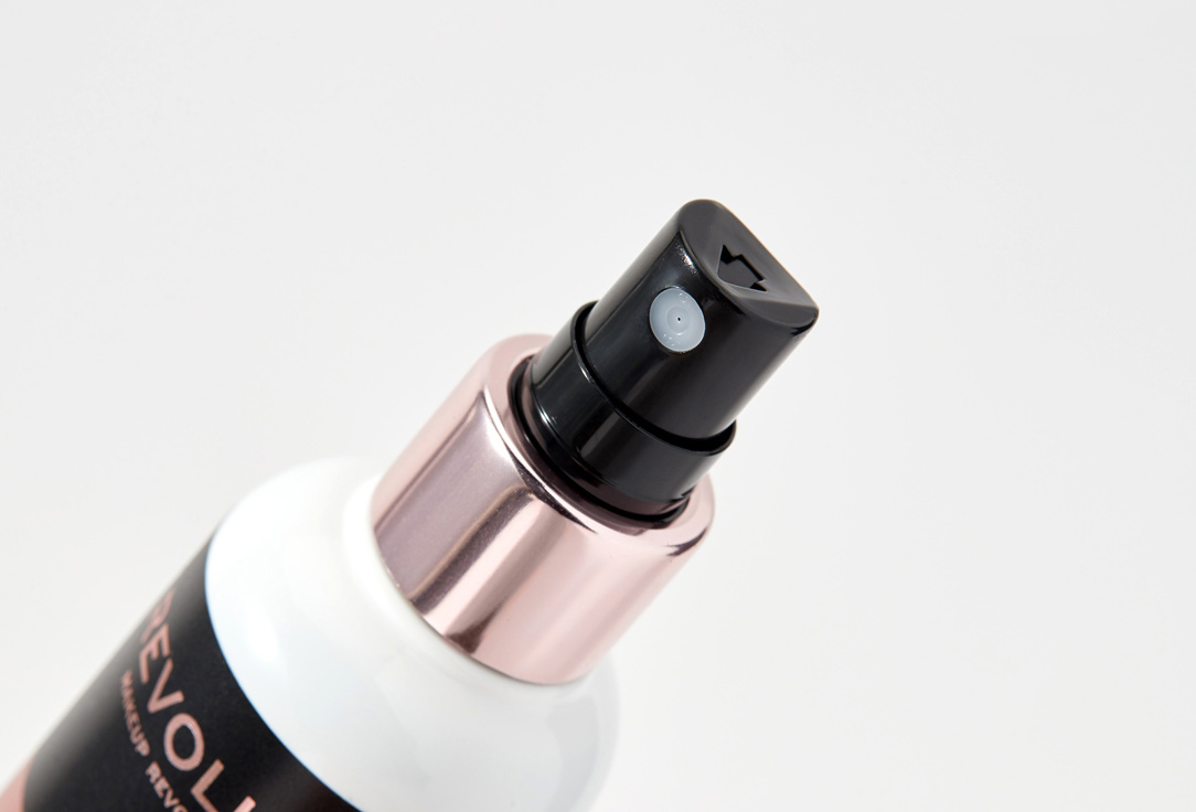 MakeUp Revolution Makeup Setting Spray Matte Fix