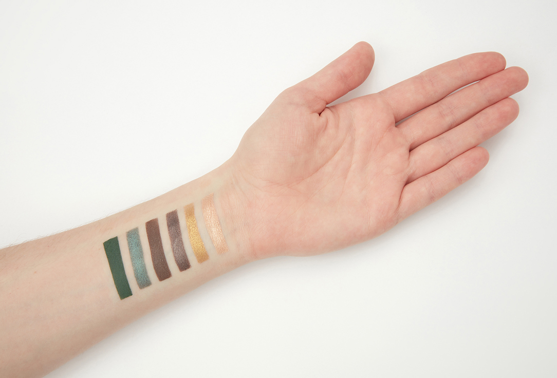RELOVE REVOLUTION Shadow palette Colour Play