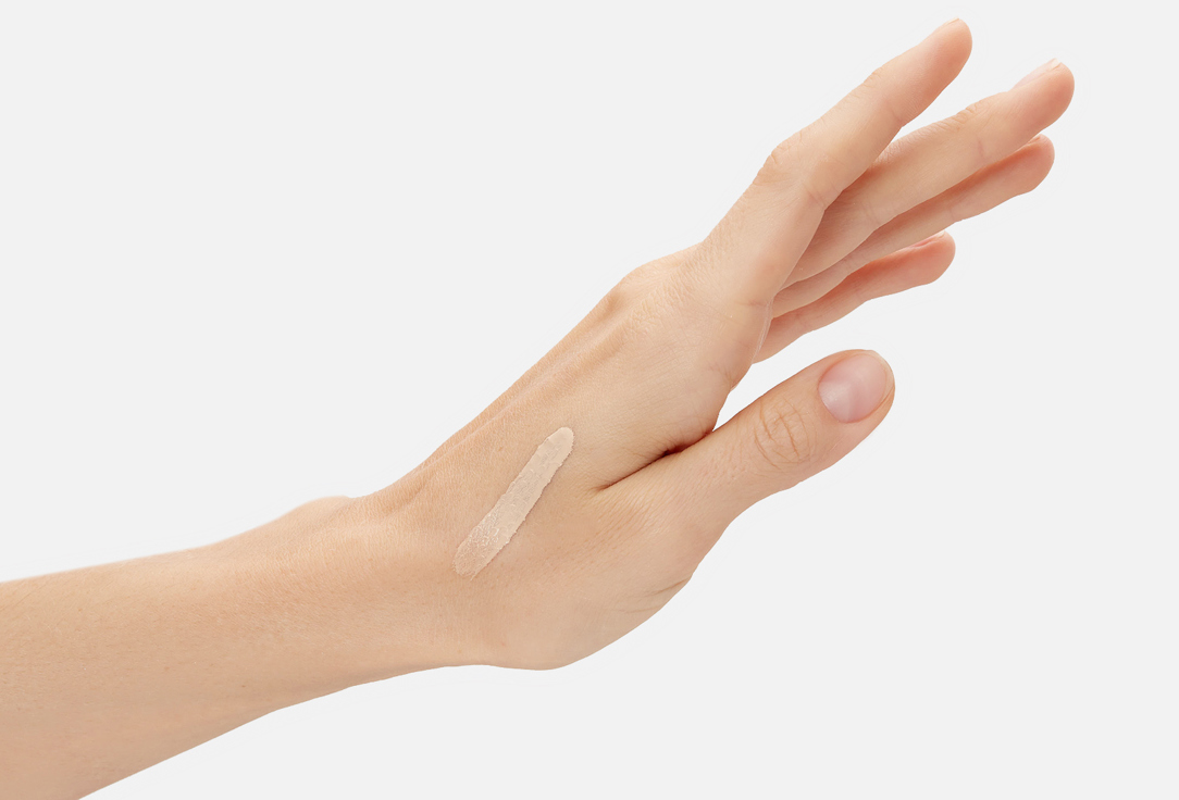 AGE 20s Foundation SPF 35+ PA+++ Essence glow foundation
