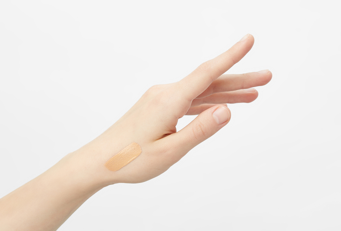 3INA Long-lasting, medium to high coverage matte foundation The 24h Foundation
